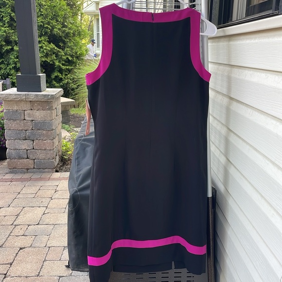 Black and fushia sleeveless dress size 12 -NEW with tags - Picture 4 of 7